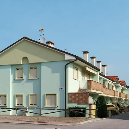 Solmare-8 By Interhome Rosapineta